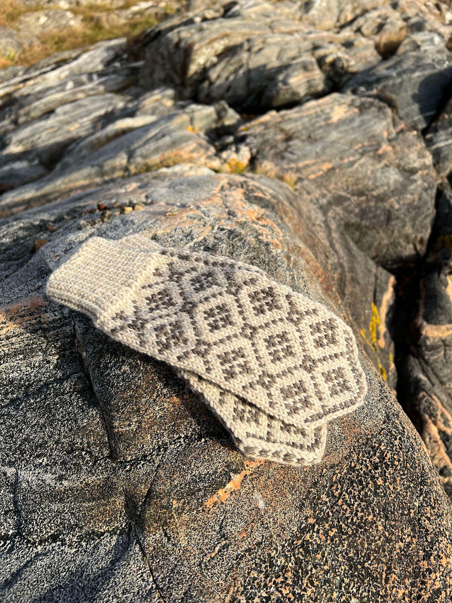 Fjordvotter Strikkeoppskrift